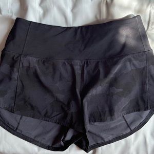 LULULEMON HIGH RISE HR SPEED UP SHORTS * SIZE 6* CAMO H3DC NWT